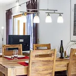 Suedalb Apartmán *